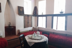 31460868_1549920615106375_7936482393387433984_n