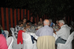 Νυχτερινή διασκέδαση στην πισίνα του ξενοδοχείου