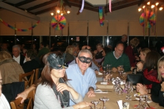 Ξεφάντωμα το βράδυ των Απόκρεων