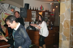 Ξεφάντωμα το βράδυ των Απόκρεων