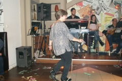 Ξεφάντωμα το βράδυ των Απόκρεων