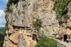 ddf61537-1f03-43b0-ab5e-d24ac72659f3