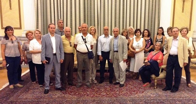Δεύτερη… επιδρομή της ΙΟΝΙΚΗΣ ΕΝΟΤΗΤΑΣ στο Προεδρικό Μέγαρο! (φωτογραφίες)